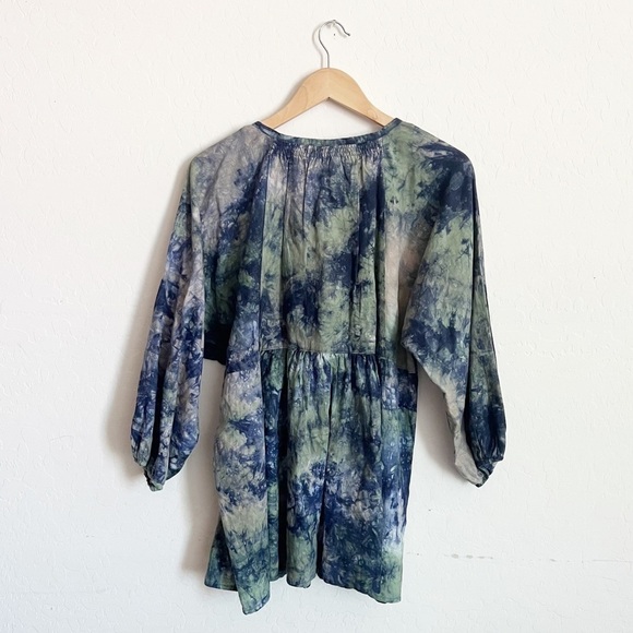 CAbi Woodstock Tie Dye Print Button Front Top Blouse #5714 - Picture 4 of 8